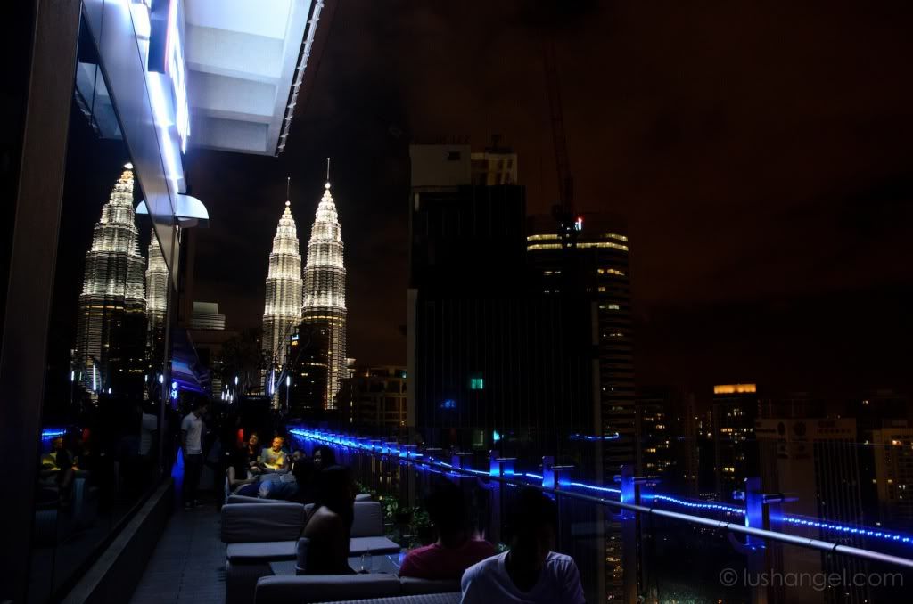 view-rooftop-bar-g-tower-hotel