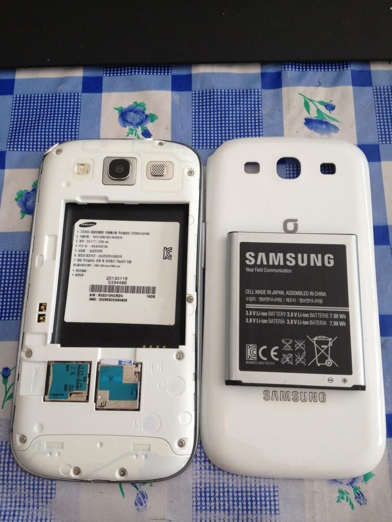 Samsung Galaxy S3 i9300 trắng chính hãng nguyên zin 100% mới 98% giá rẻ !!! - 1