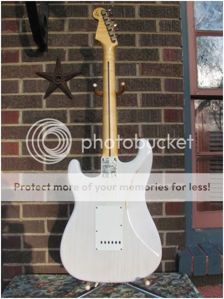 2011 Fender Custom Shop Stratocaster /  MARY KAY RELIC  1/30  