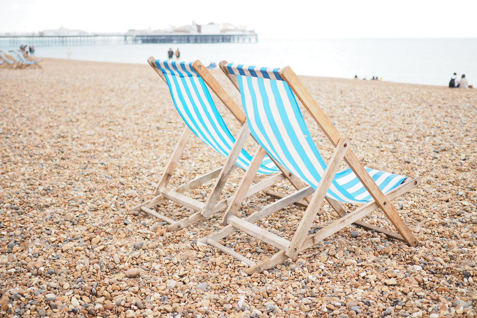  photo brighton pier beach.jpg