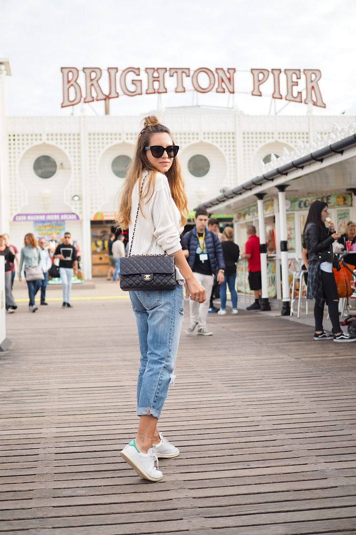  photo levis denim jeans 501 street style.jpg