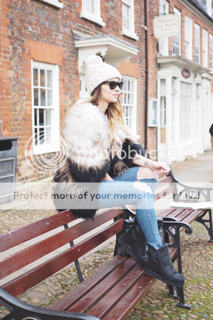  photo how to wear fur coats street style.jpg