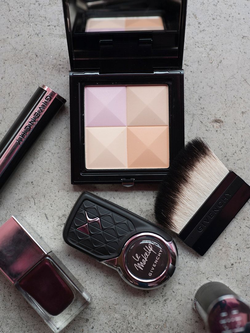 photo DS-Givenchy makeup coche lujo.jpg