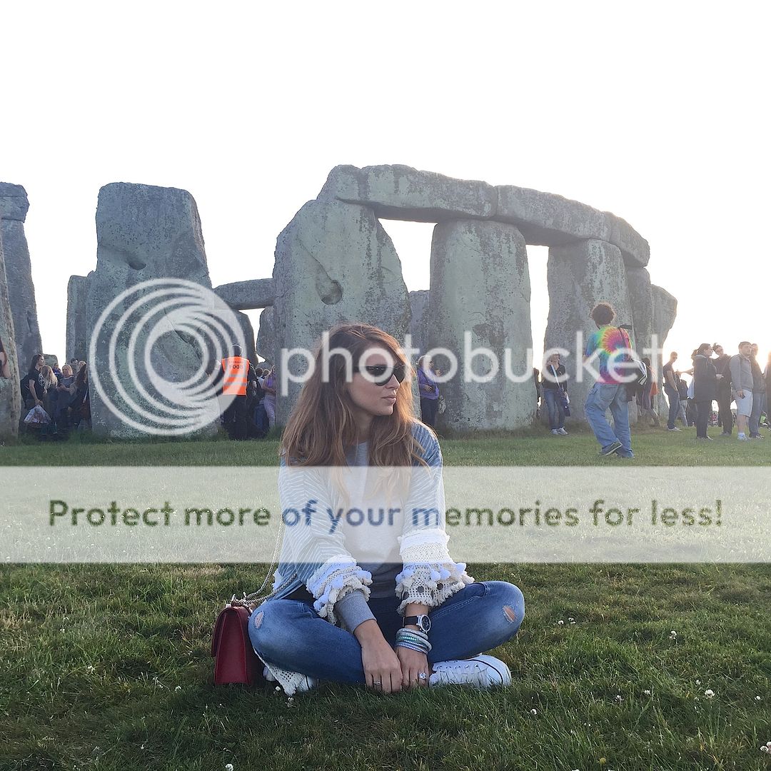 photo stonehenge solstice england uk.jpg