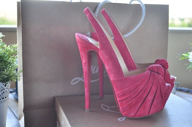  photo christianlouboutinshoes.jpg