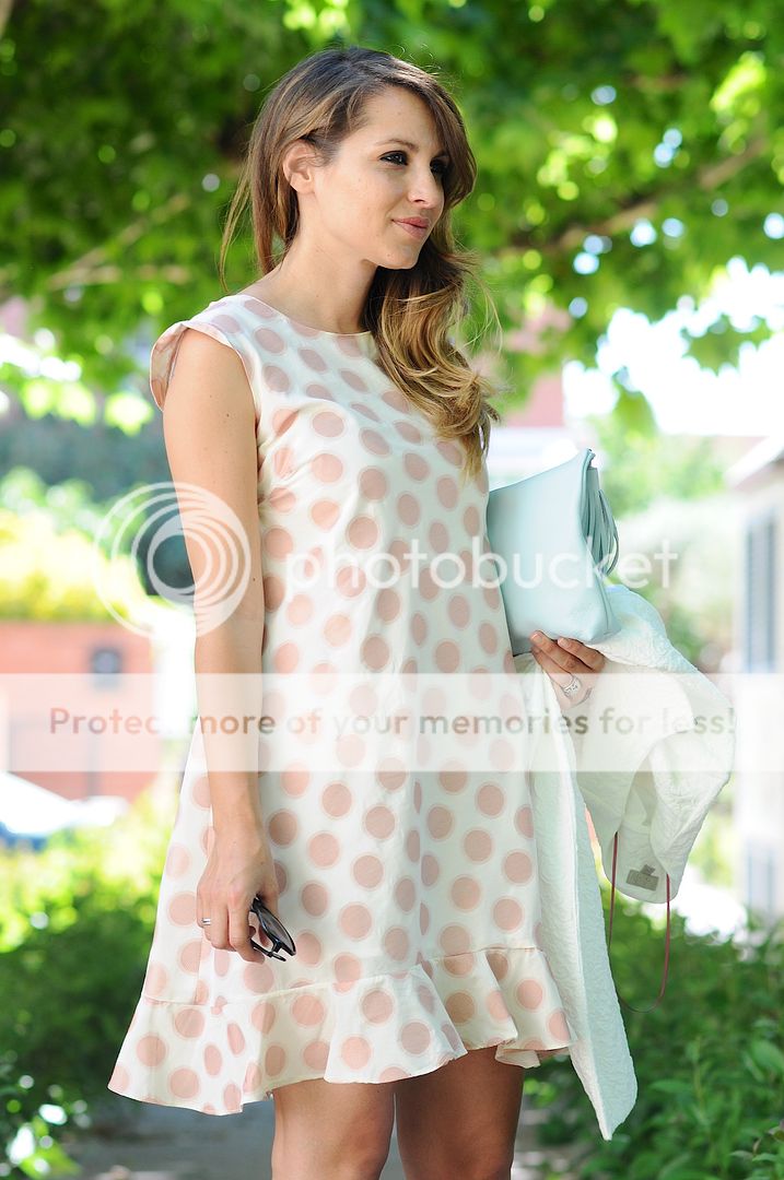  photo street style lady trends dress.jpg