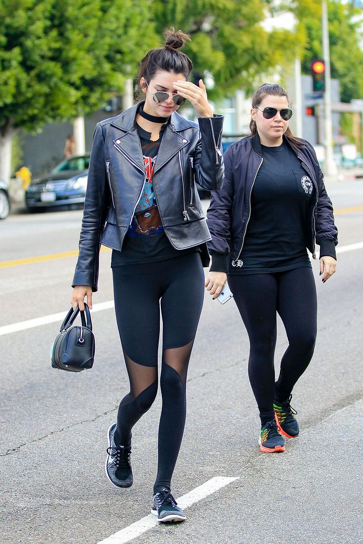 photo kendall-jenner-style-out-in-los-angeles-1-20-2016-1.jpg