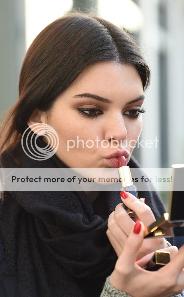 Kendall-Jenner-maquillaje makeup.jpg