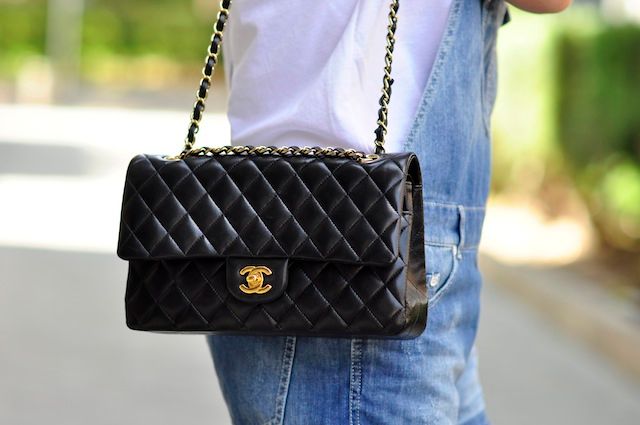  photo chanel255bag.jpg