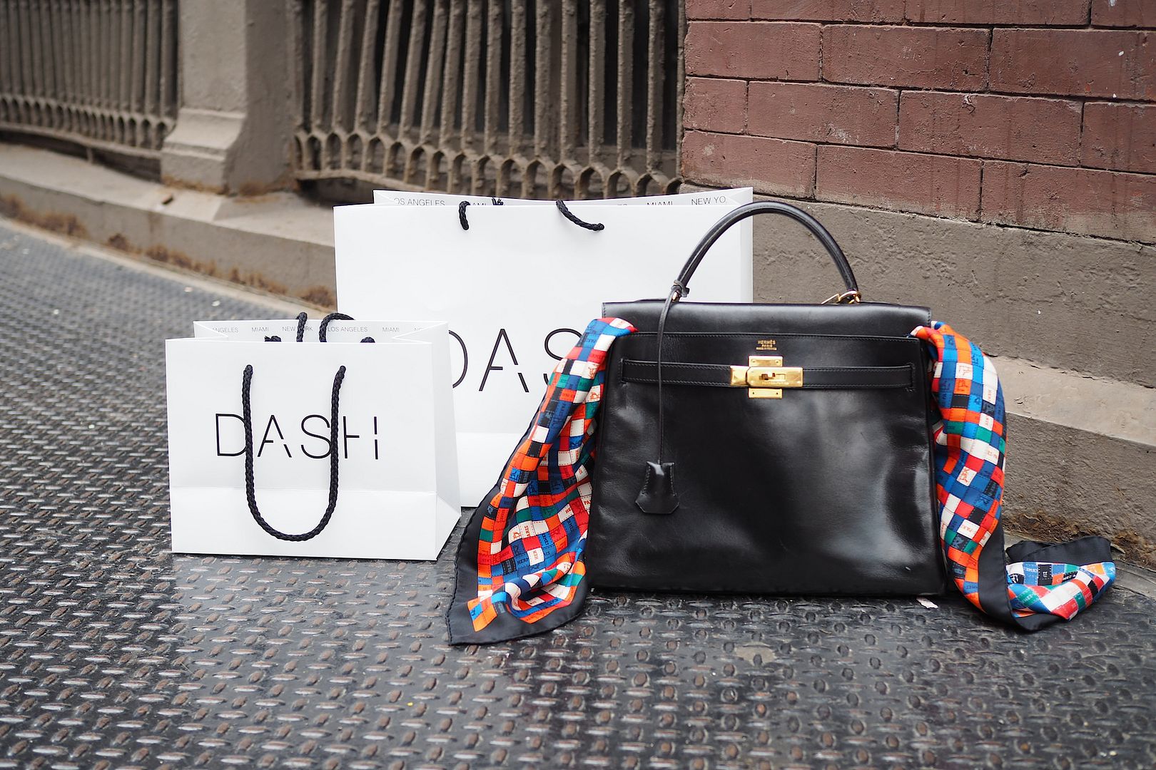 photo kim kardashian style dash new york los angeles mami store.jpg