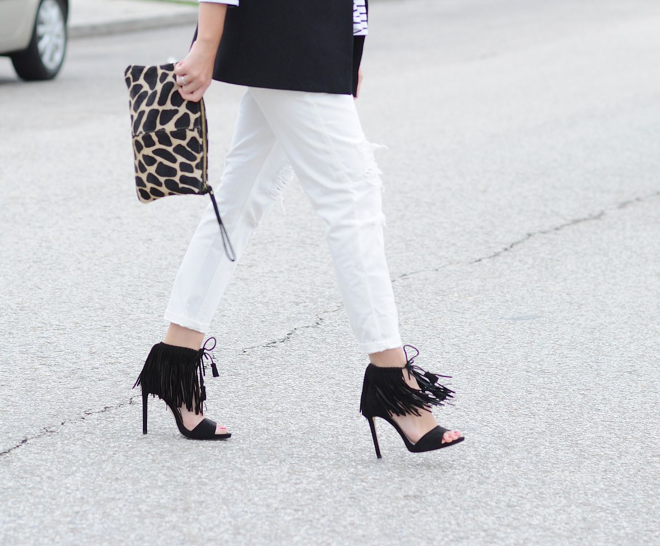 photo zara sandalias flecos.jpg