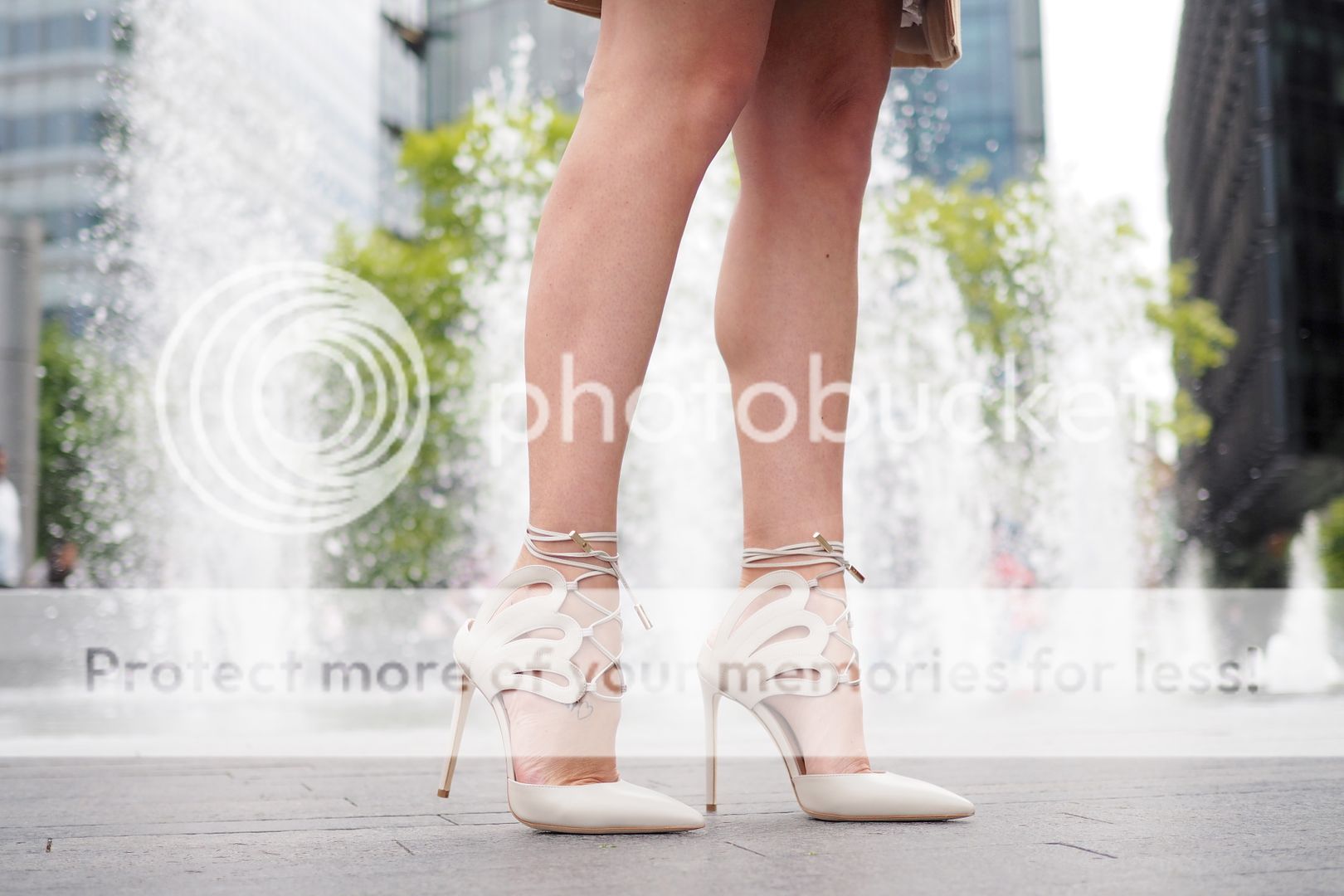  photo racine carree luxury shoes street style.jpeg
